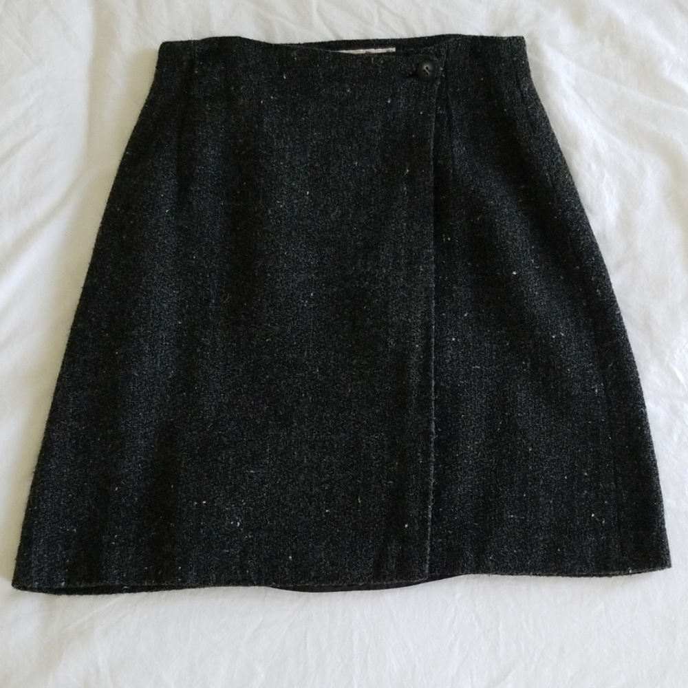 Gray pencil skirt